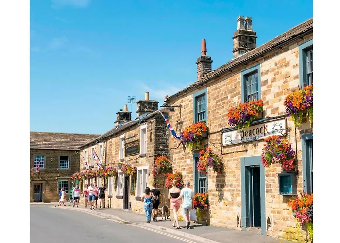 Luxury & Location! Bakewell Georgian Townhouse - 'The Haywood'